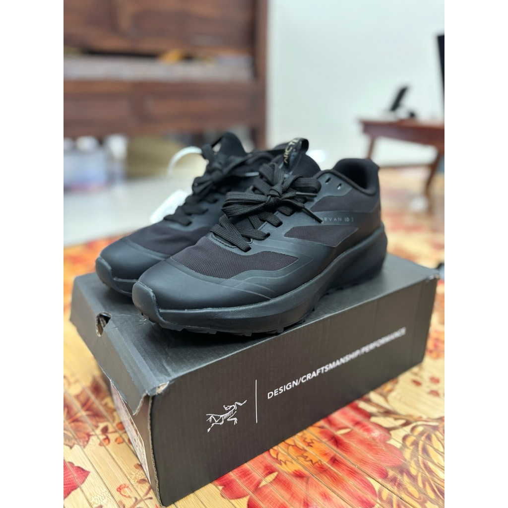 Sepatu Arcteryx Black - Norvan LD3