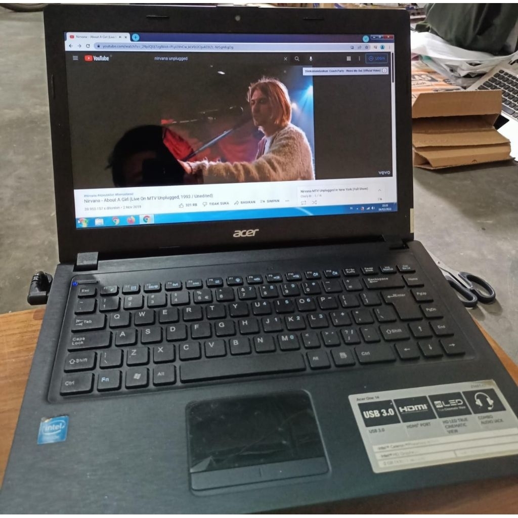 kesing cesing casing case laptop Acer Z1401 z1401 Z 1401