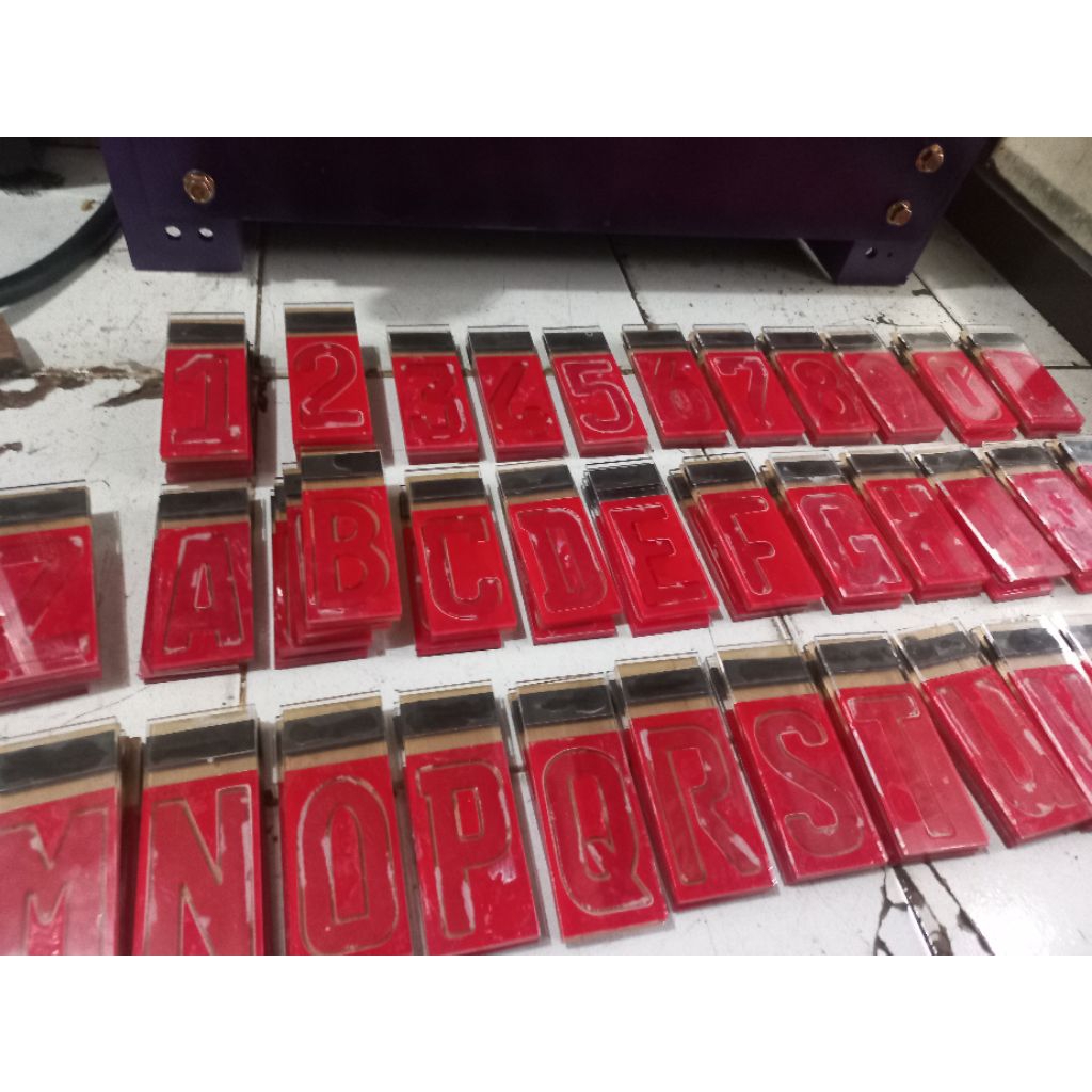 mal huruf plat nomor motor & mobil jalu bikang 1 set