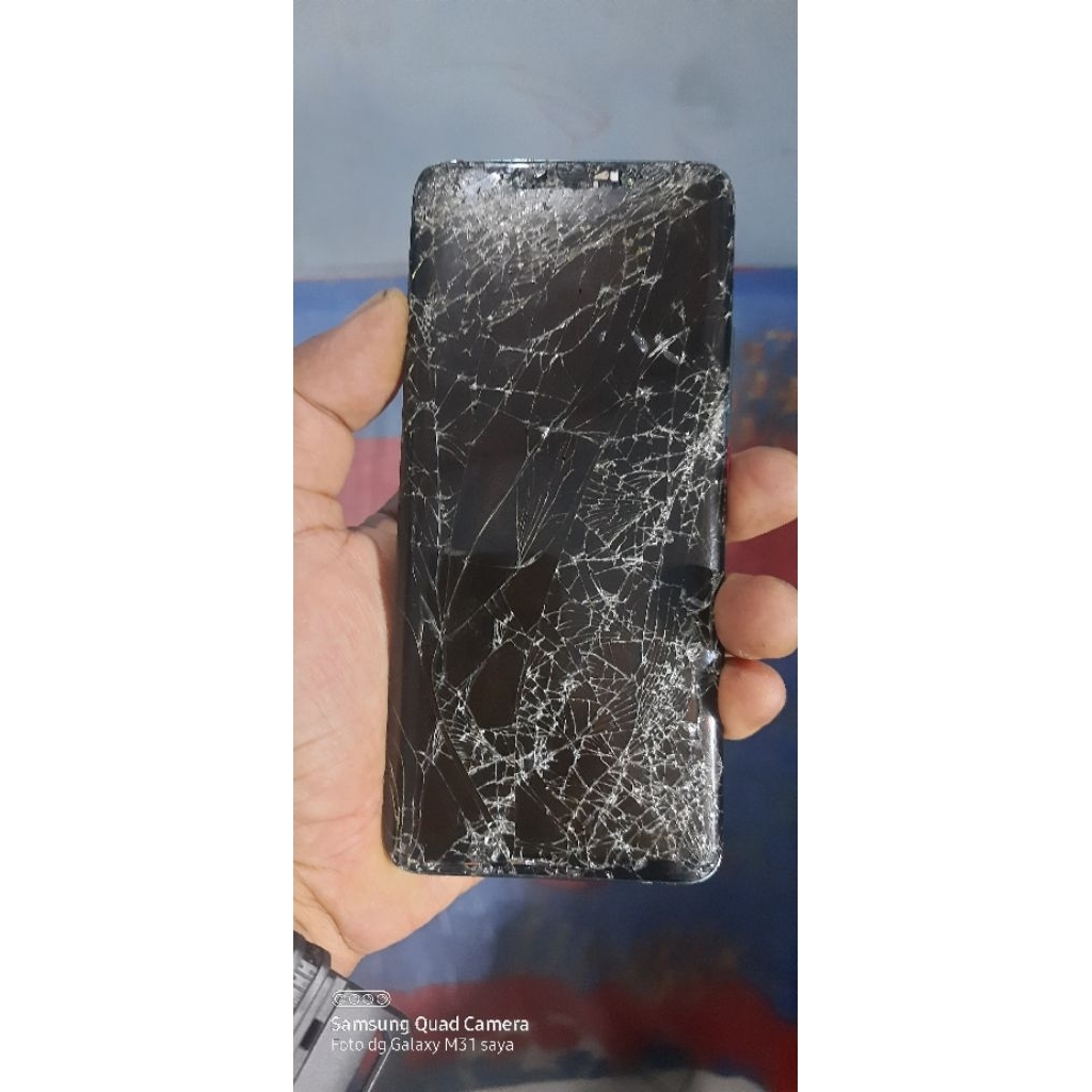 HUAWEI MATE 20 MATOT BAHAN