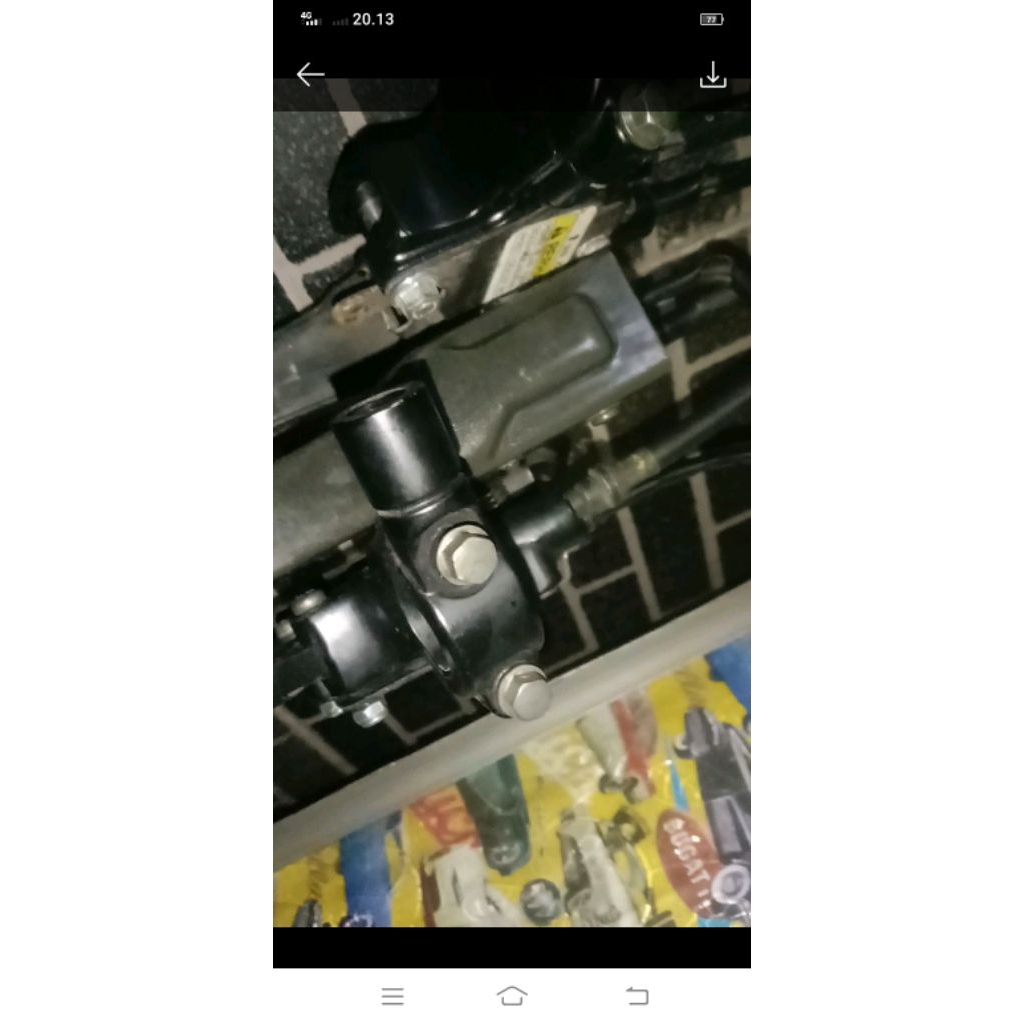 dudukan  spion vario 150 new