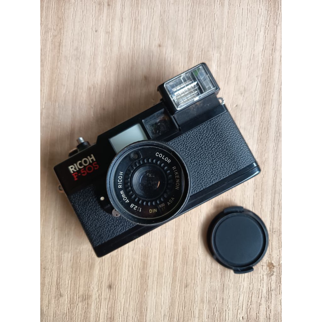 RICOH F-50S - Kamera Analog Klasik untuk Dekorasi Estetik Anda