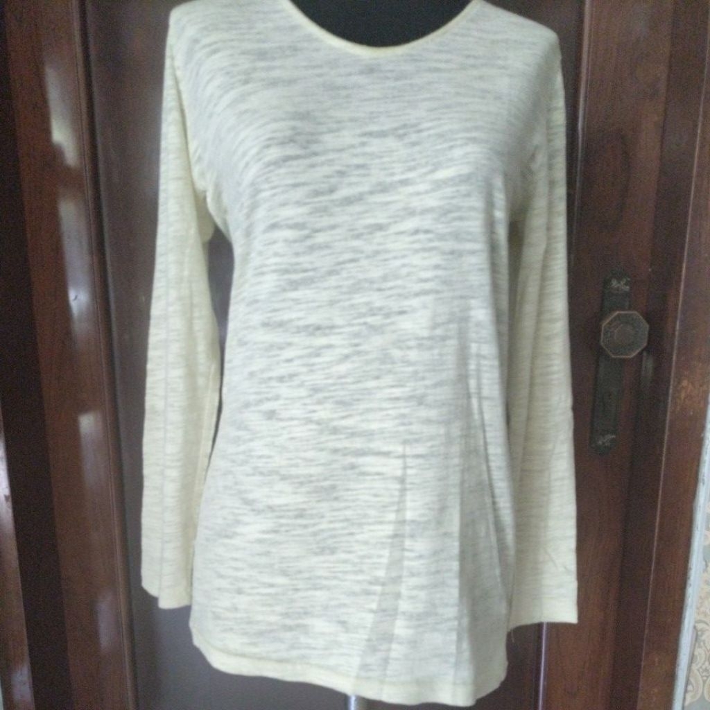 Atasan Wanita Kaos Lengan.Panjang Hijau Sage