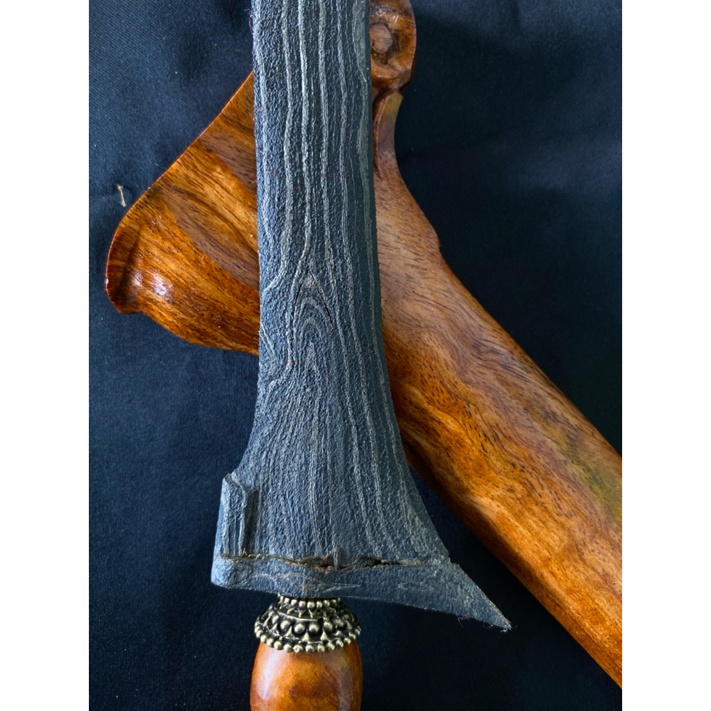 Keris Patrem Brojol Pamor Junjung Drajat