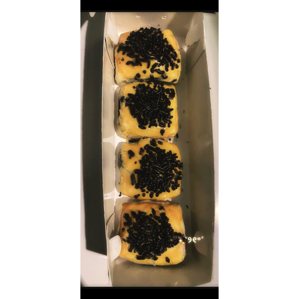 Bolen Lumer Pisang Coklat Keju