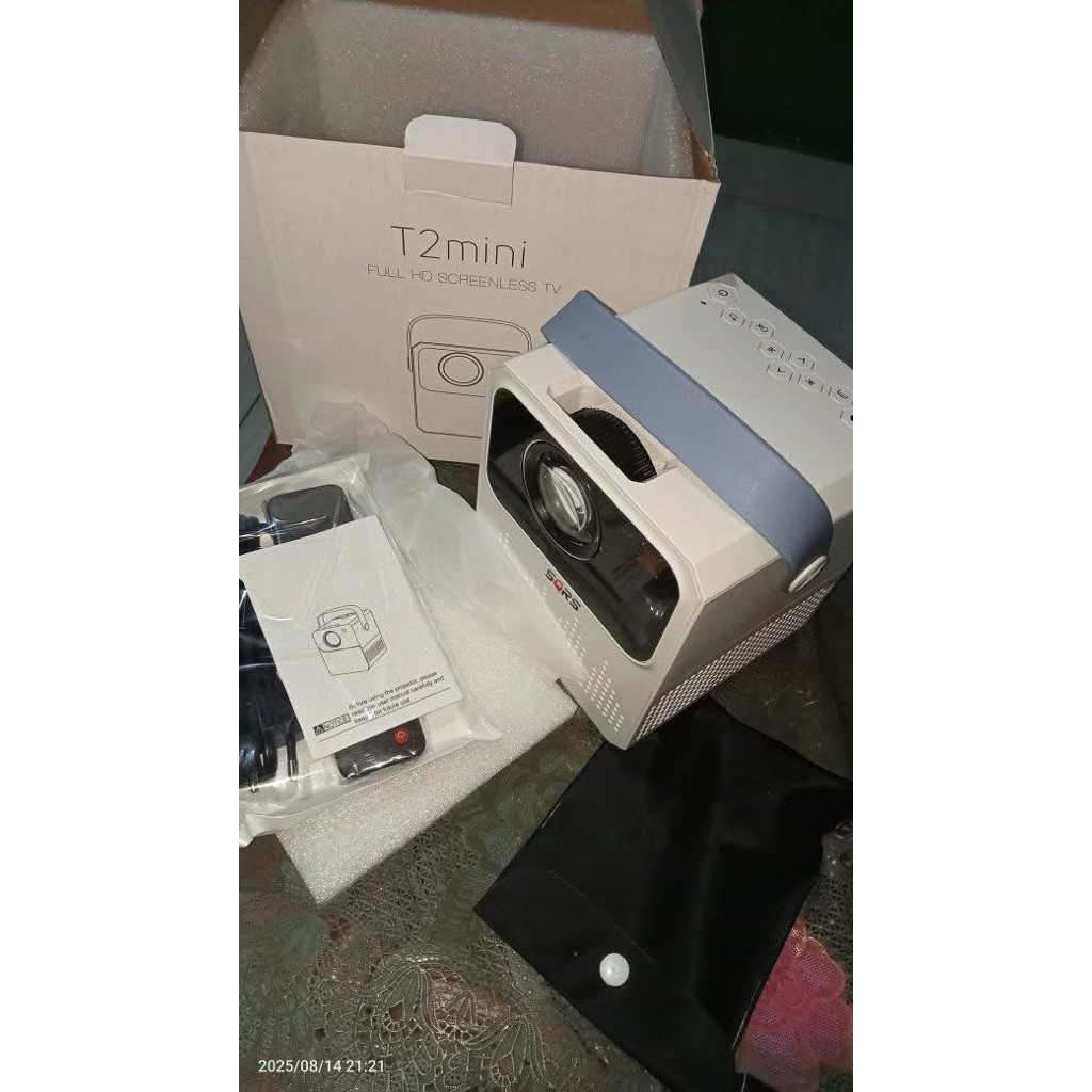 Proyektor T2 Mini Full HD – Nikmati Bioskop di Rumah
