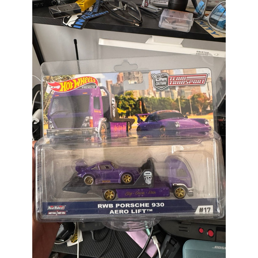 Hot Wheels Team Transport rwb porsche 930