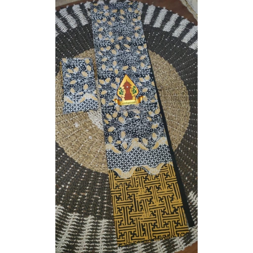 Kain Batik Kenyosan Motif Sekar Parijoto | Gentamas Batik