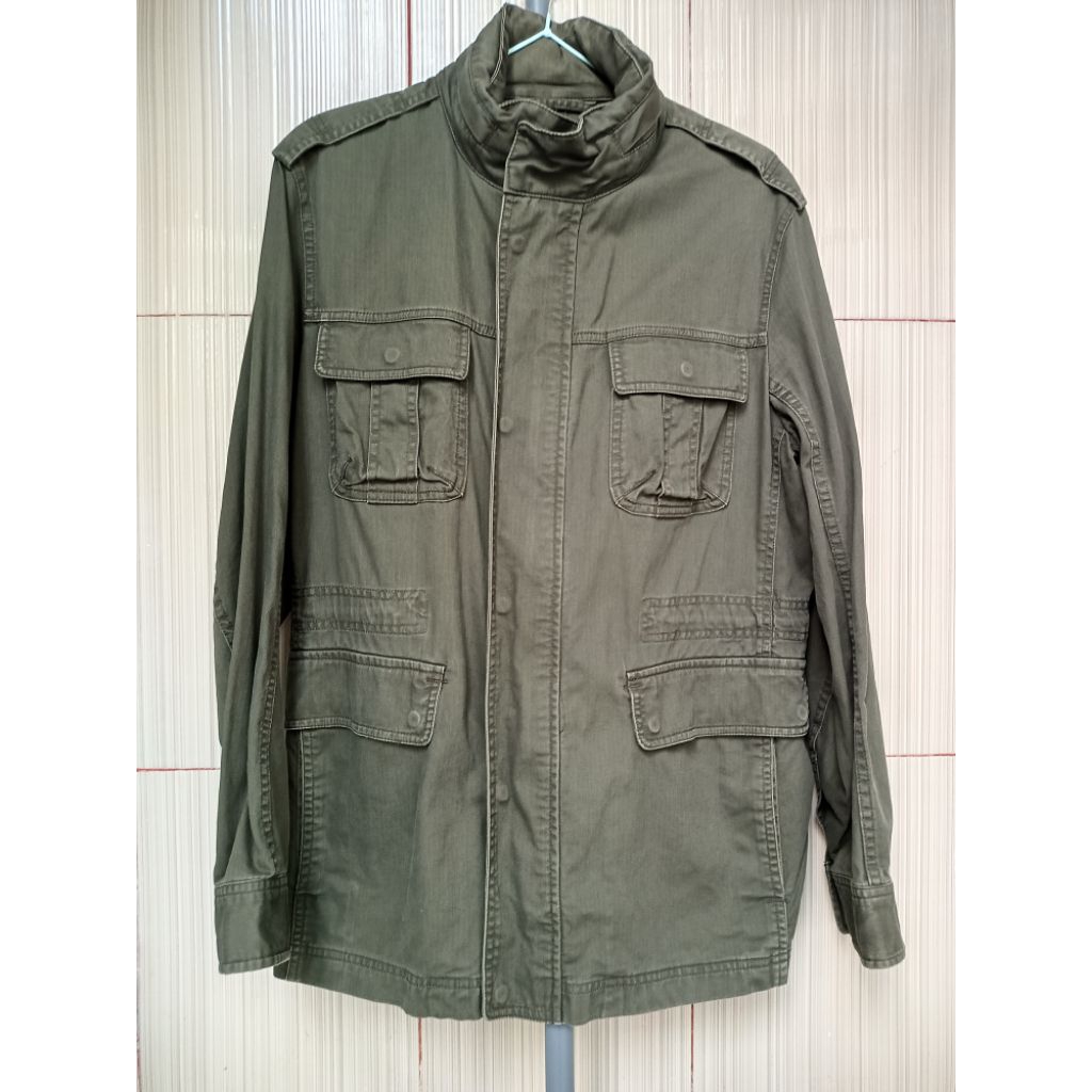 UNIQLO PARKA MILITARY MULTIPOCKET, PRELOVED