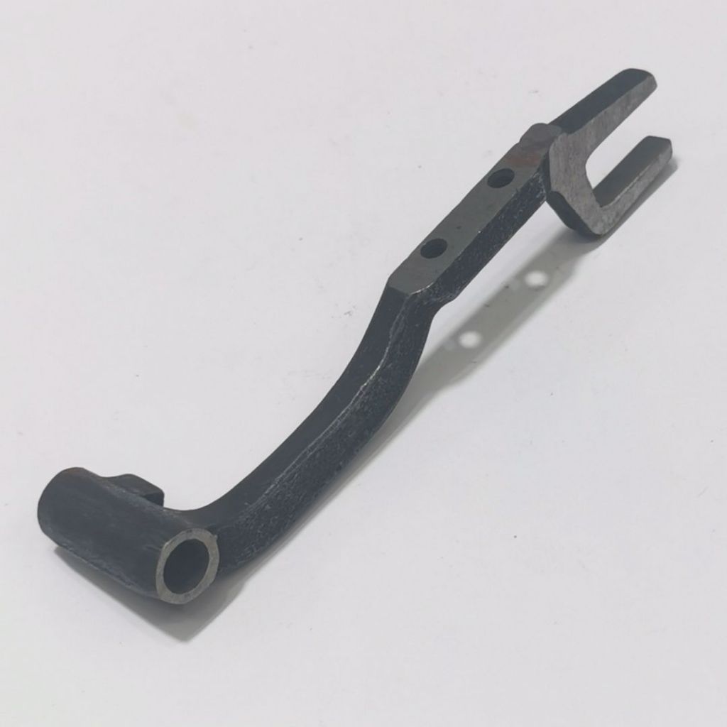 [ 147767-001 ] Ayakan Gigi / Dudukan Gigi Brother DB2-B735 / DB2-B714 Mesin Jahit Industri Jarum 1 L