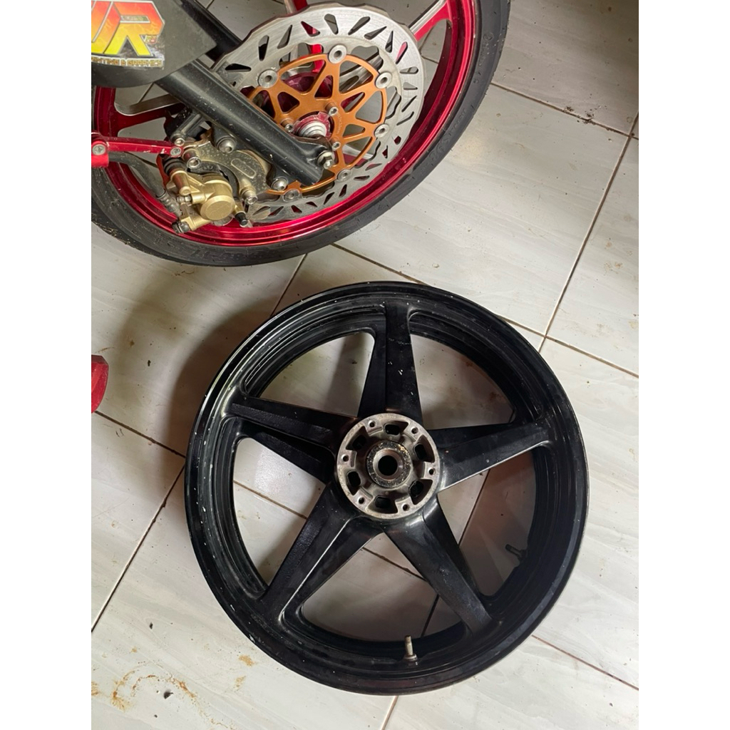 velg scorpio ring 18