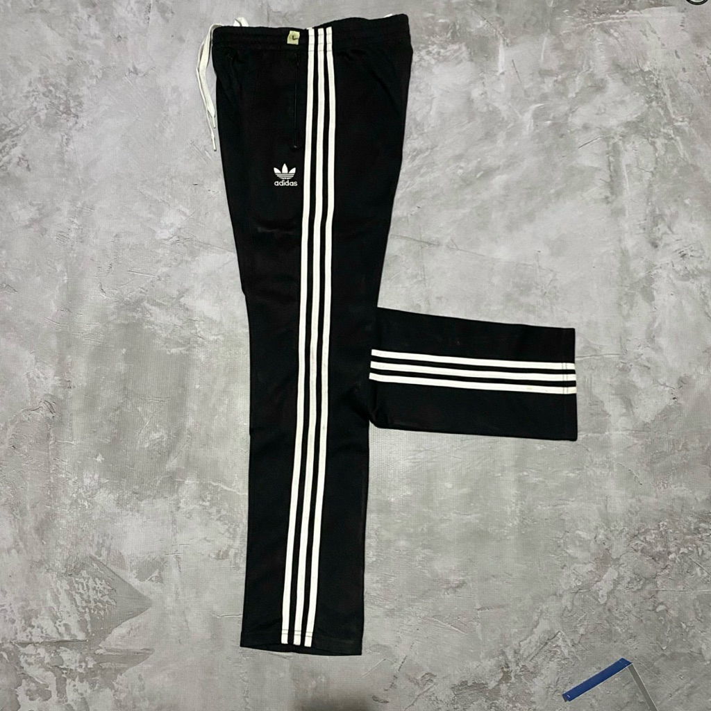Trackpants Adidas Europa Bunga (L) Hitam