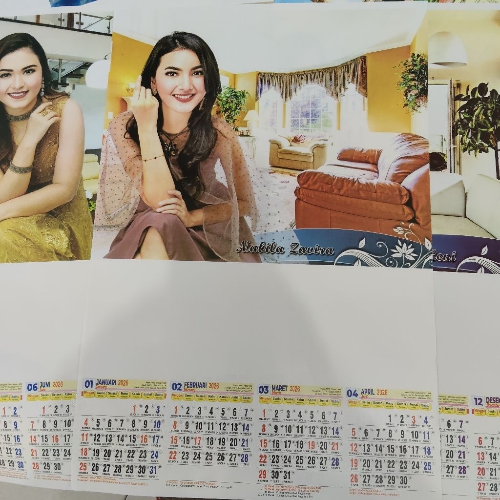 kalender dinding 3 lembar THN 2026 UK 32x47 cm artis interior