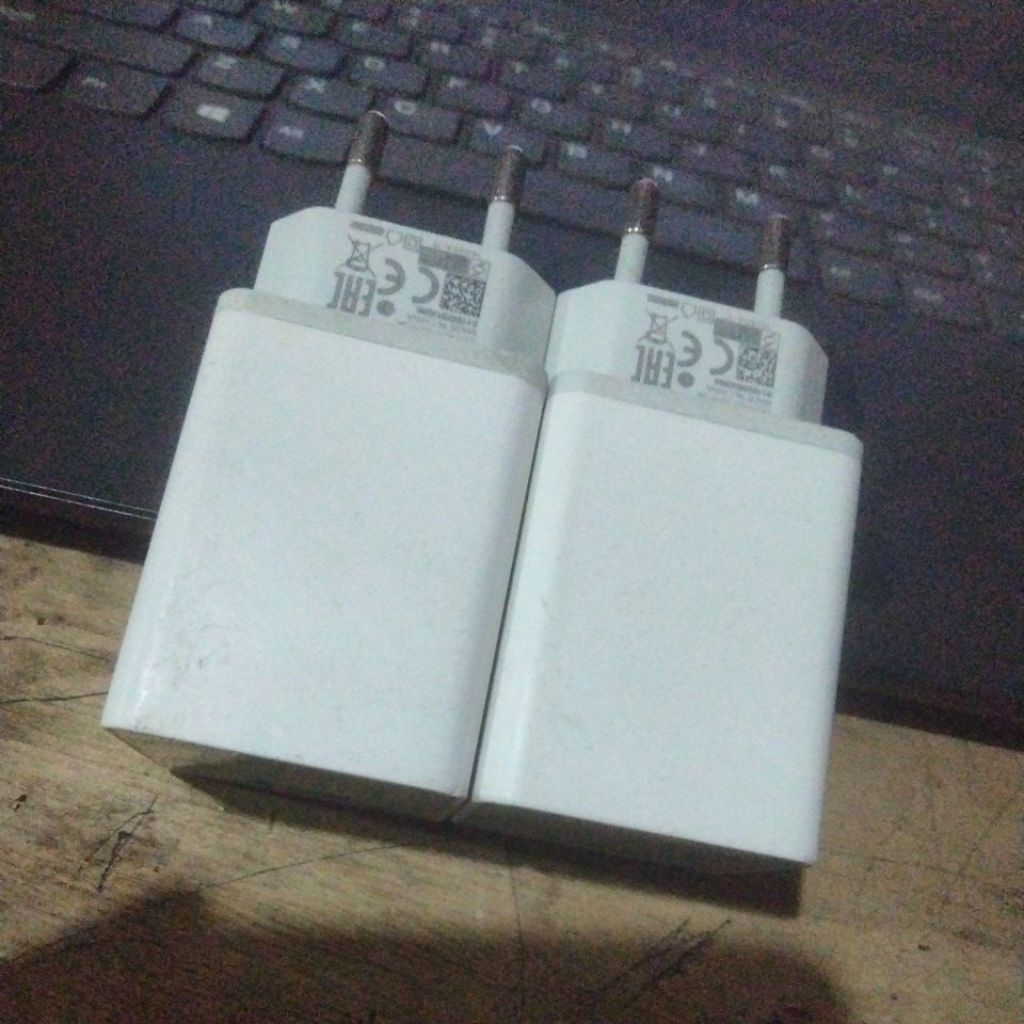 kepala charger OPPO 5 amper tipe AK955 Ori