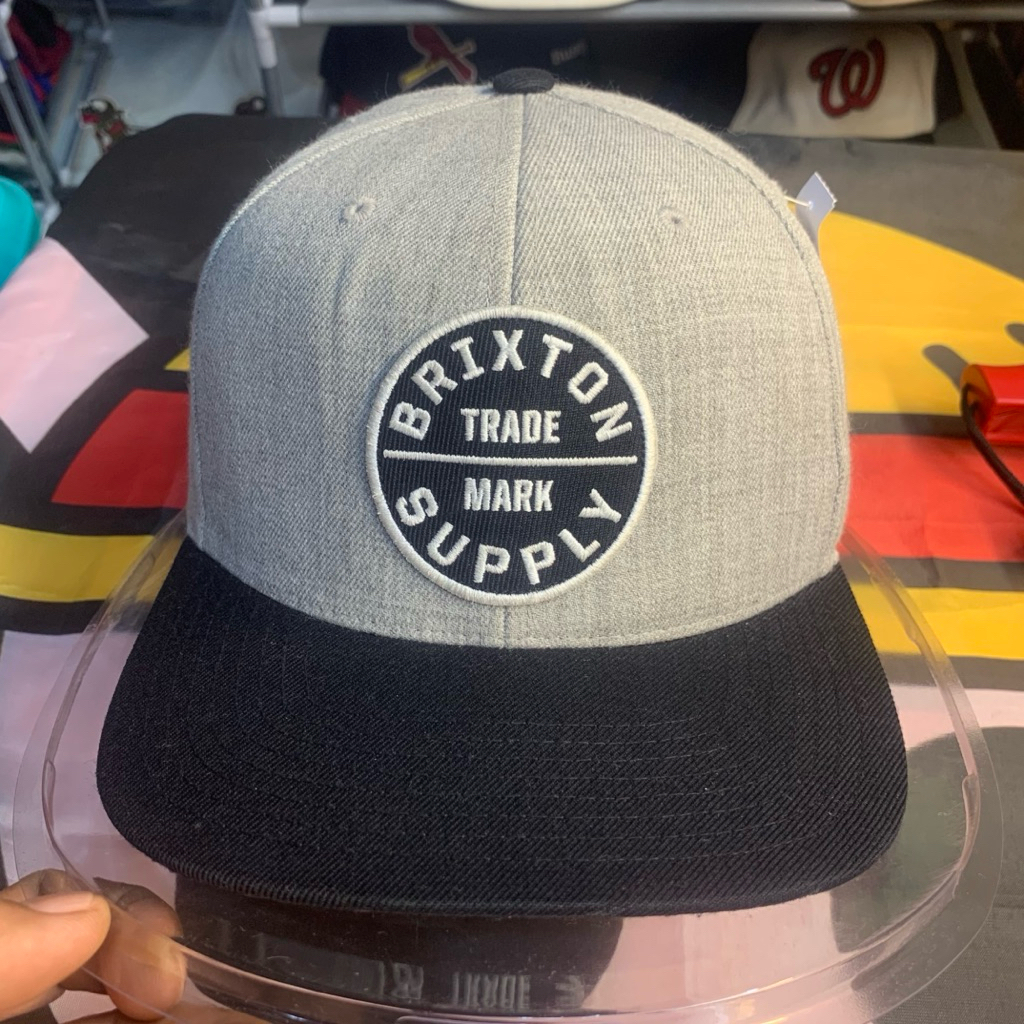 Topi Brixton