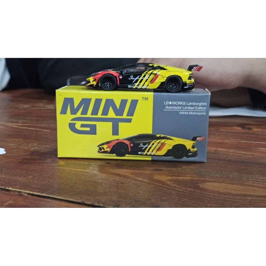 MiniGT Lamborghini Aventador LB Works Infinite Motosports