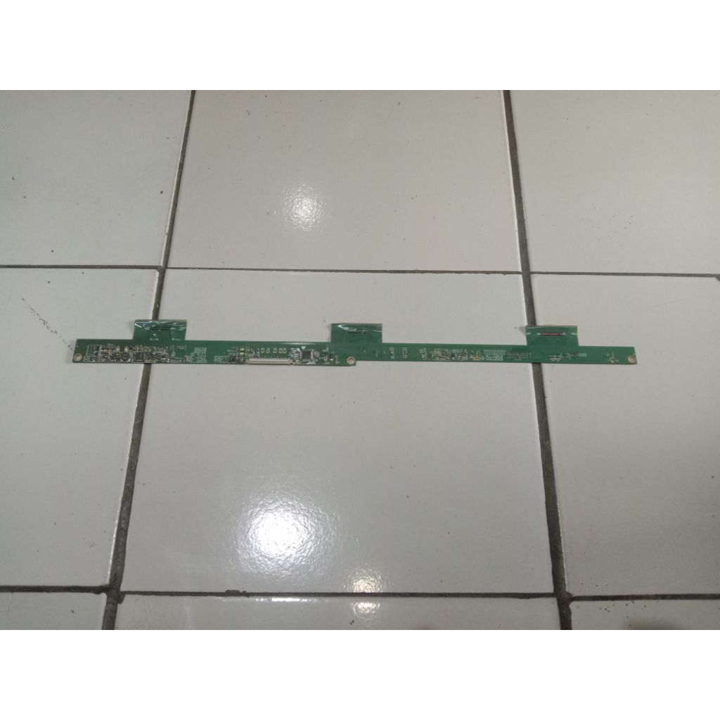 tcon tv Polytron PLD22D9500