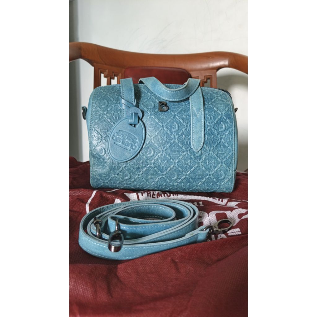 Preloved Cartera list 22 Berliano