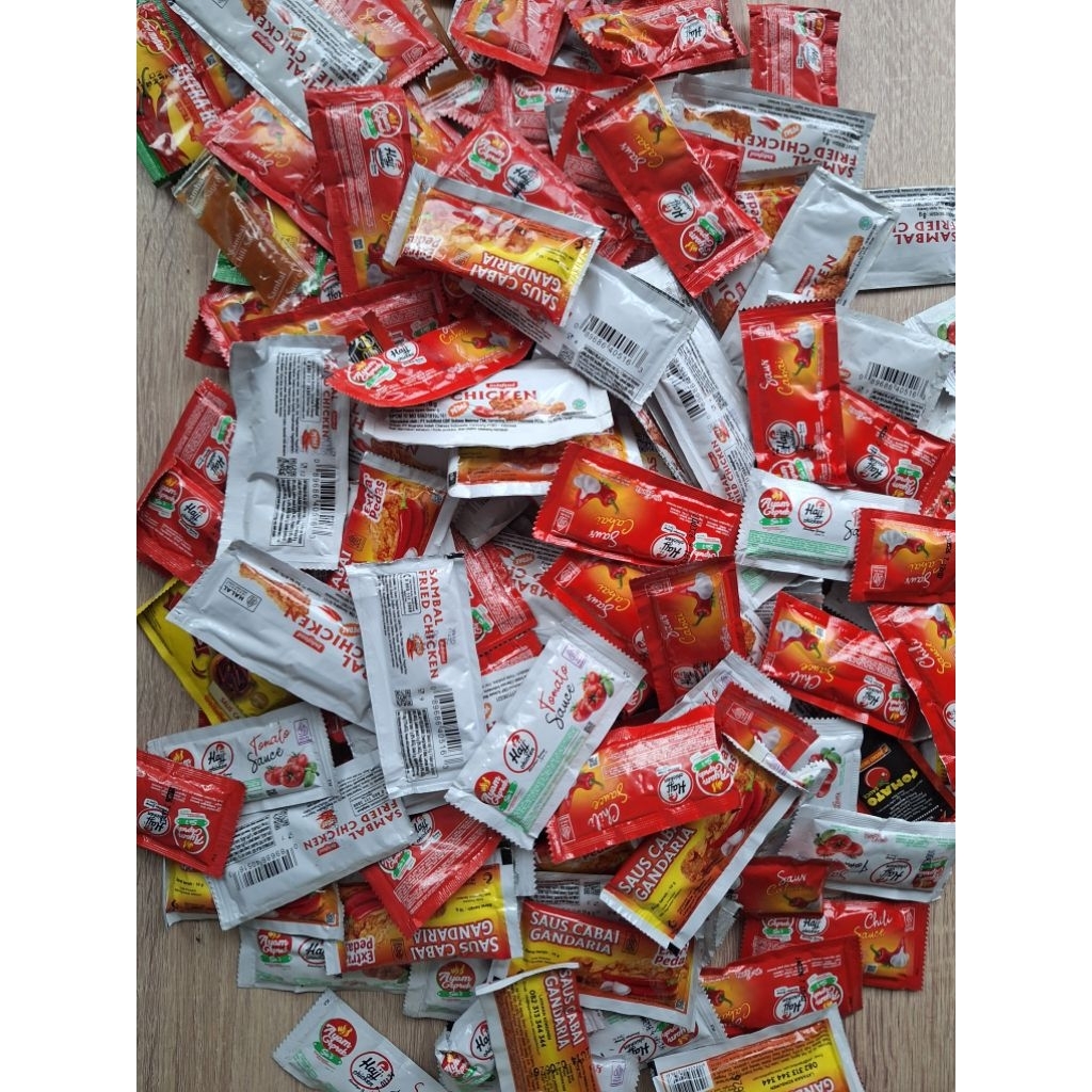 RANDOM 10 SACHET SAUS SAMBAL PEDAS TOMAT SACHET 9GRAM ORIGINAL SAOS ASLI INDOFOOD