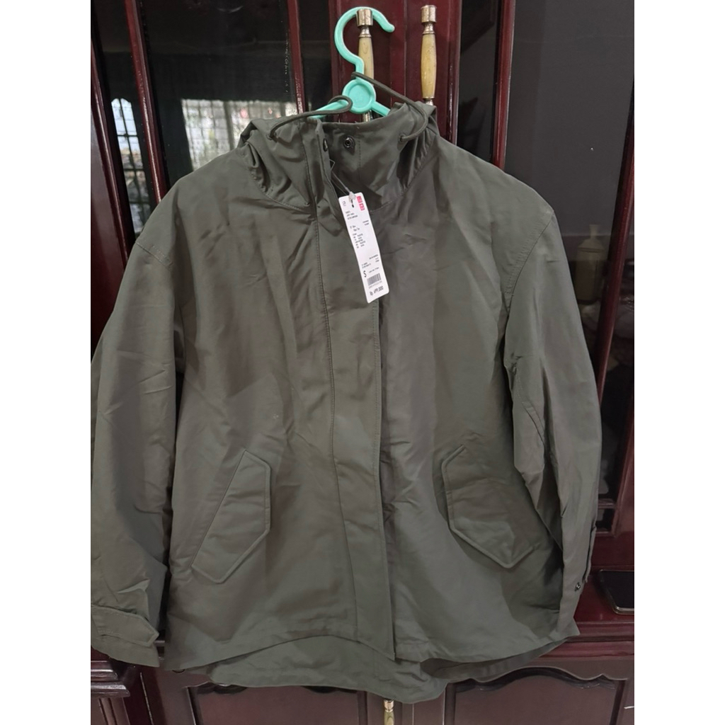 UNIQLO Jaket Parka Olive