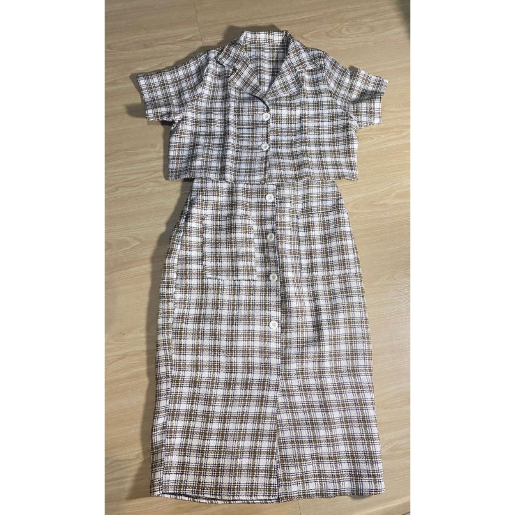 One Set Kerja Wanita Preloved Premium – Rapi & Elegan