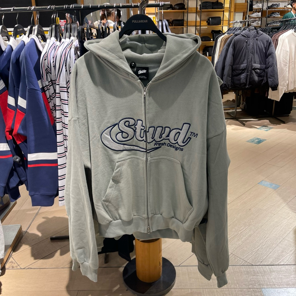 Hoodie Stwd PULL&BEAR MEN Jastip (jasa titip)