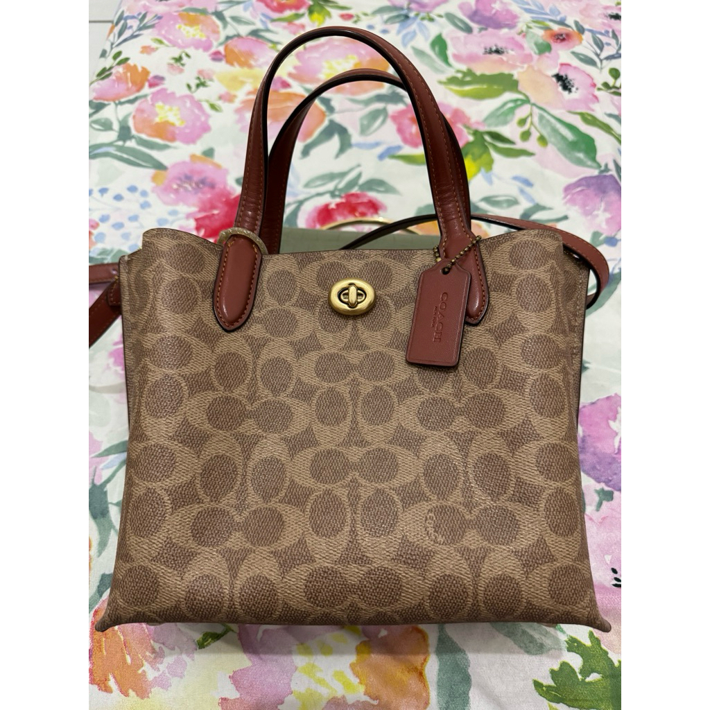 Preloved Like New Coach Willow Tote Bag 24