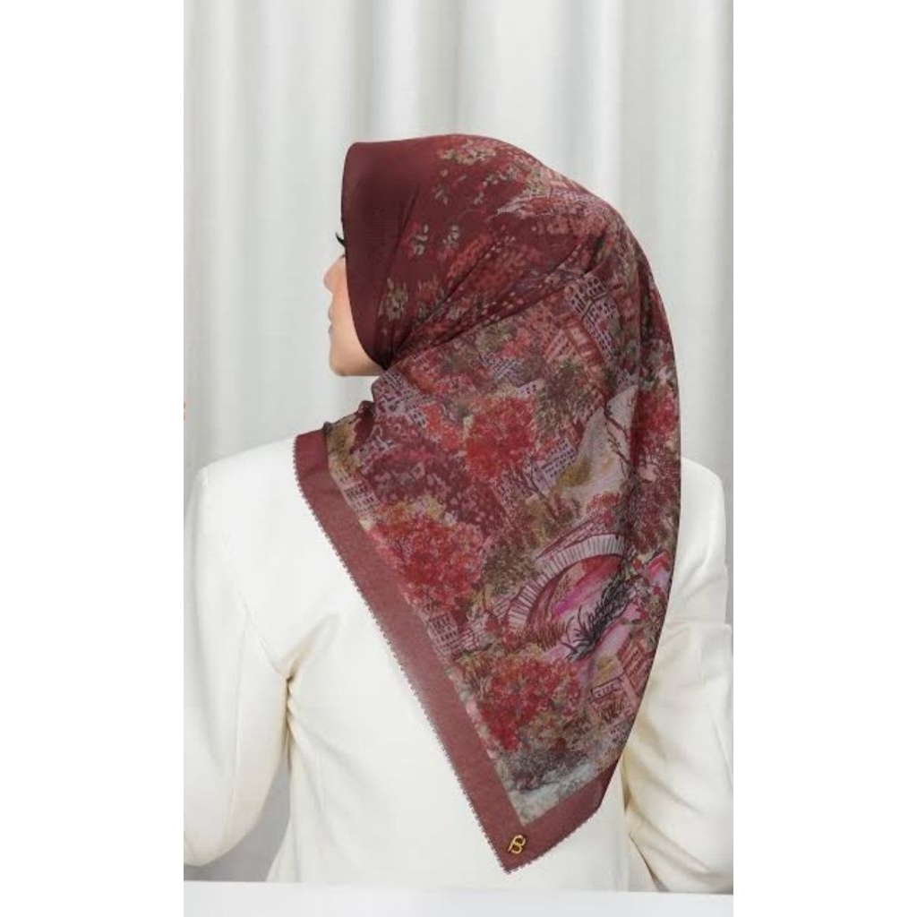 NEW Buttonscarves New York 4 Tolerance festive parfume