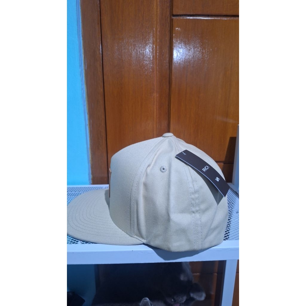 Topi RVCA Original