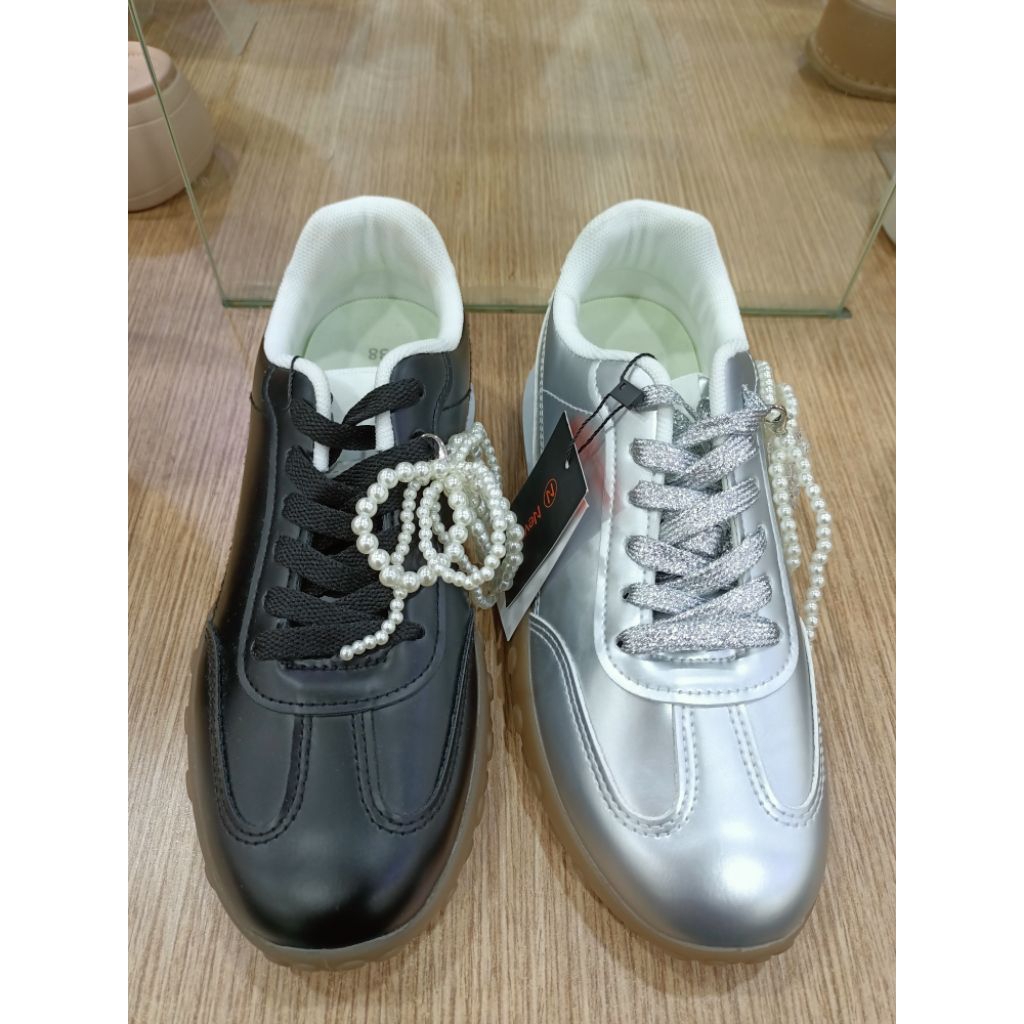 Sepatu Sneakers merk NEVADA DISNEY