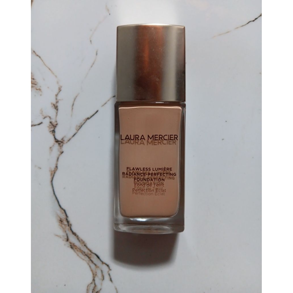 Preloved Laura Mercier Lumiere Radiance Foundation