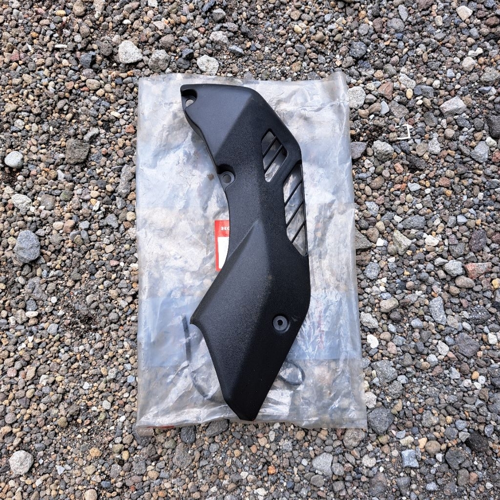 CAP L COVER CVT HONDA SPACY F1/KARBU 19742-KZL-930 Original AHM Astra honda motor