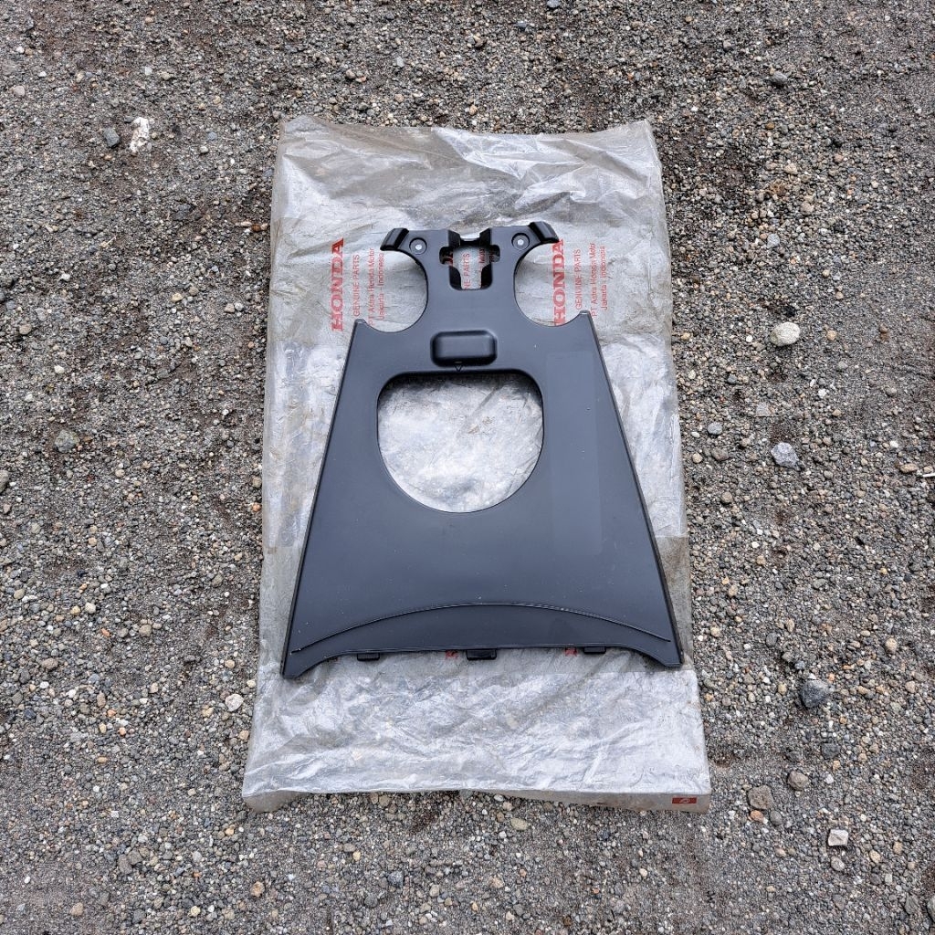 Cover tangki honda spacy f1/karbu COVER FUEL TANK 17575-KZL-A00 Original AHM Astra honda motor