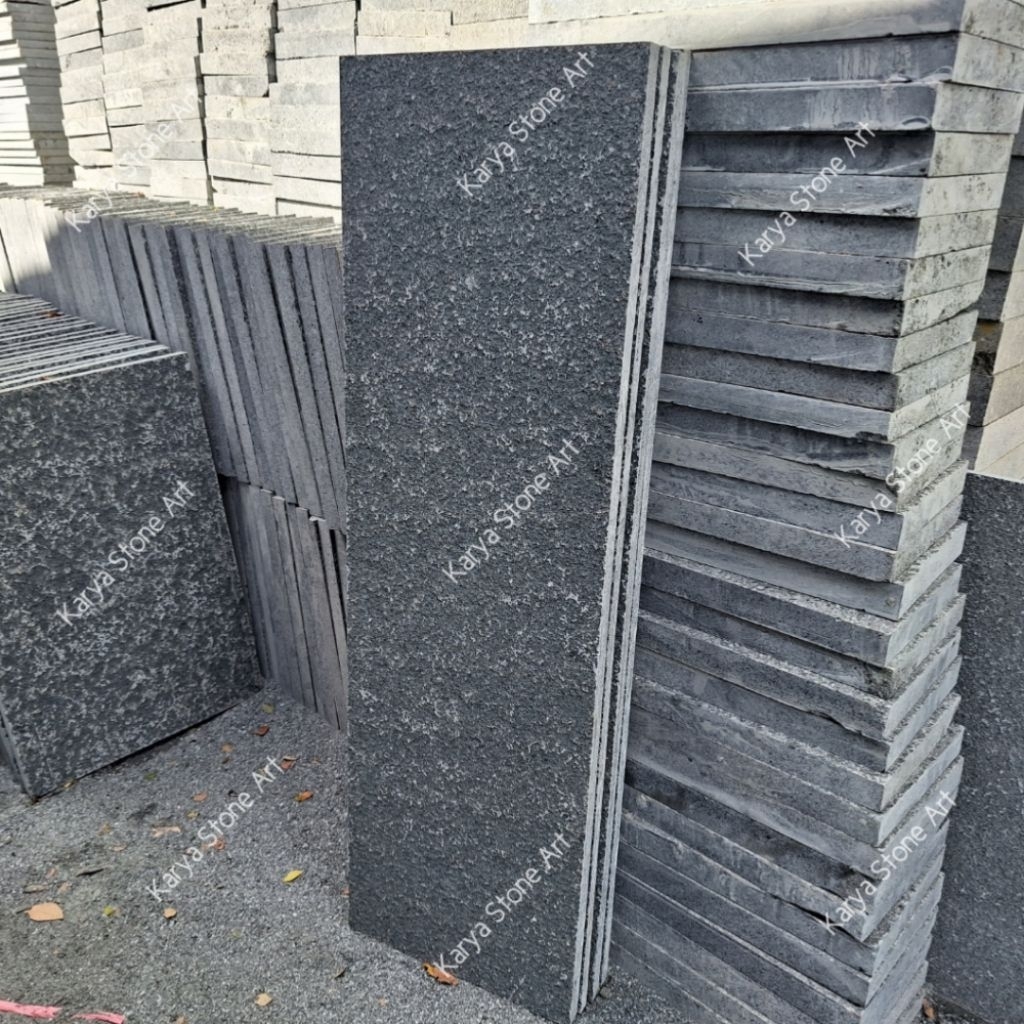Batu Andesit Bakar 30x75 | Andesit Hitam Tulungagung | Batu Alam Andesit | Batu Granit Bakar