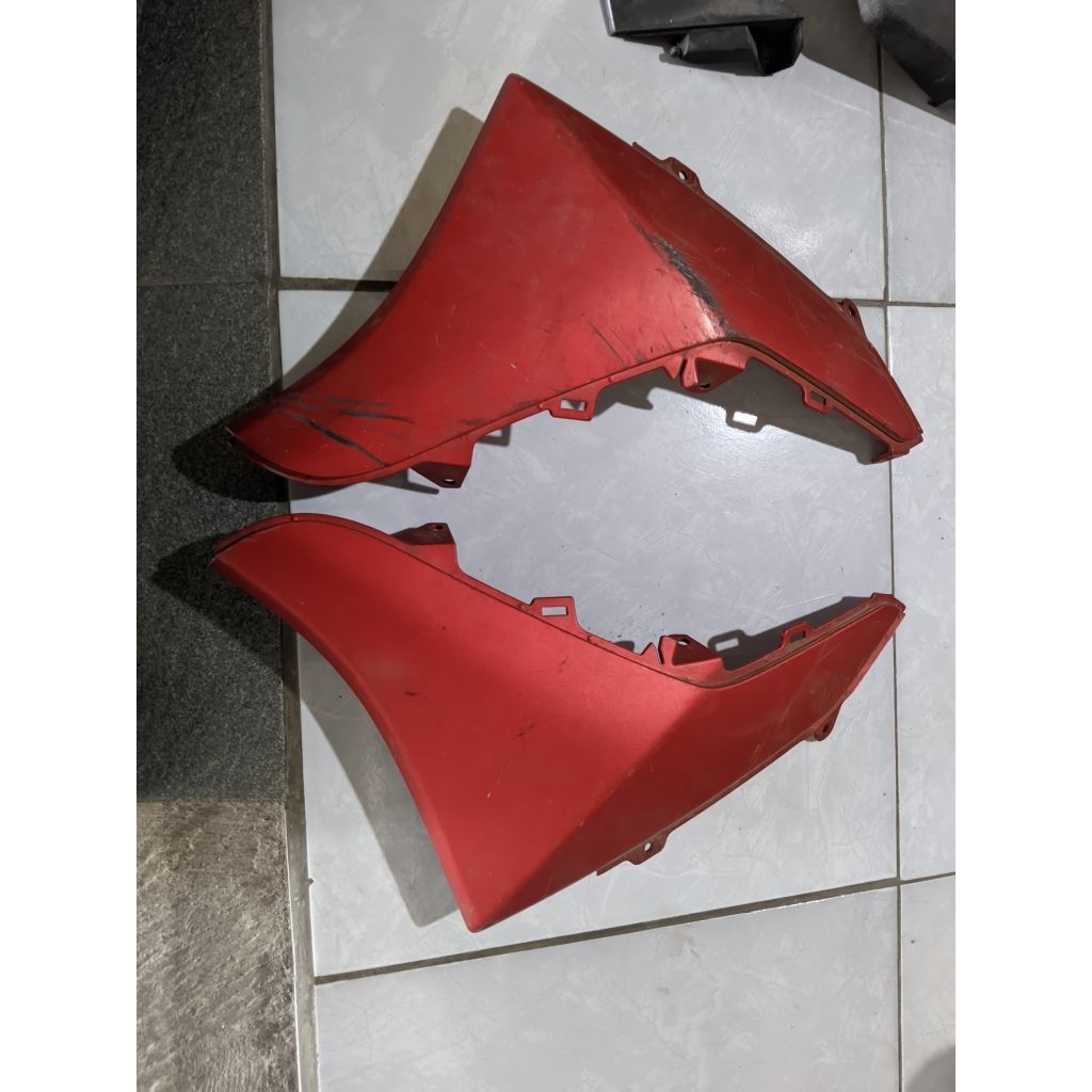 Mole side Lantai Injakan Kaki Nmax New