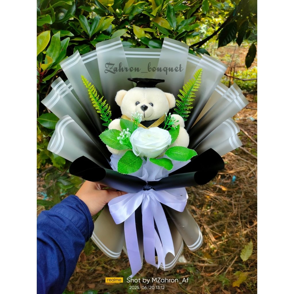 Buket Hadiah Ultah, Buket Wisuda, Buket Boneka Wisuda Black, Hitam, Buket Murah
