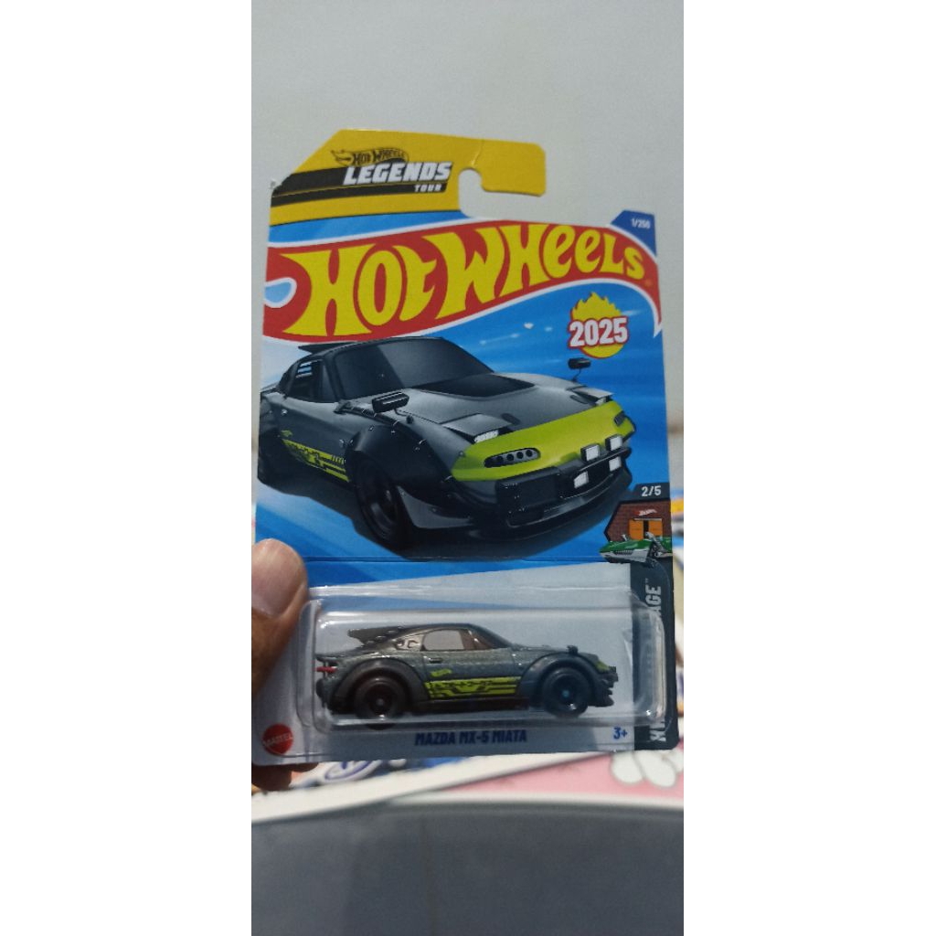 hotwheels mazda mx-5 miata legend tour