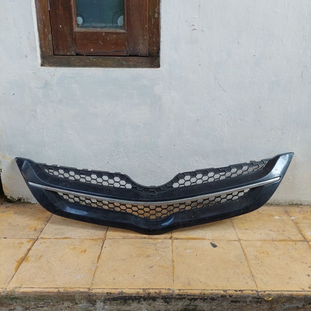 Grill Grille Toyota Vios Limo original