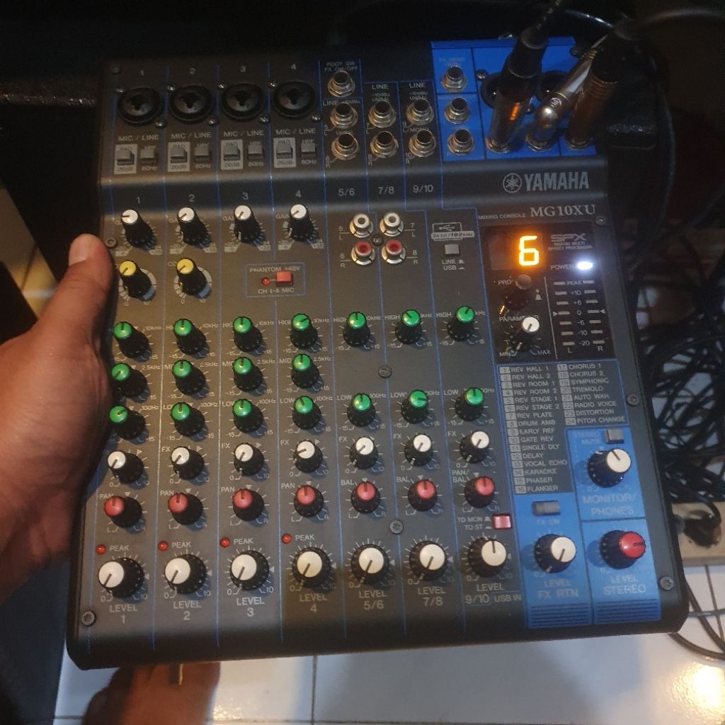 Yamaha MG10XU Original Made In Malaysia ( Second Condition) mixer audio profesional