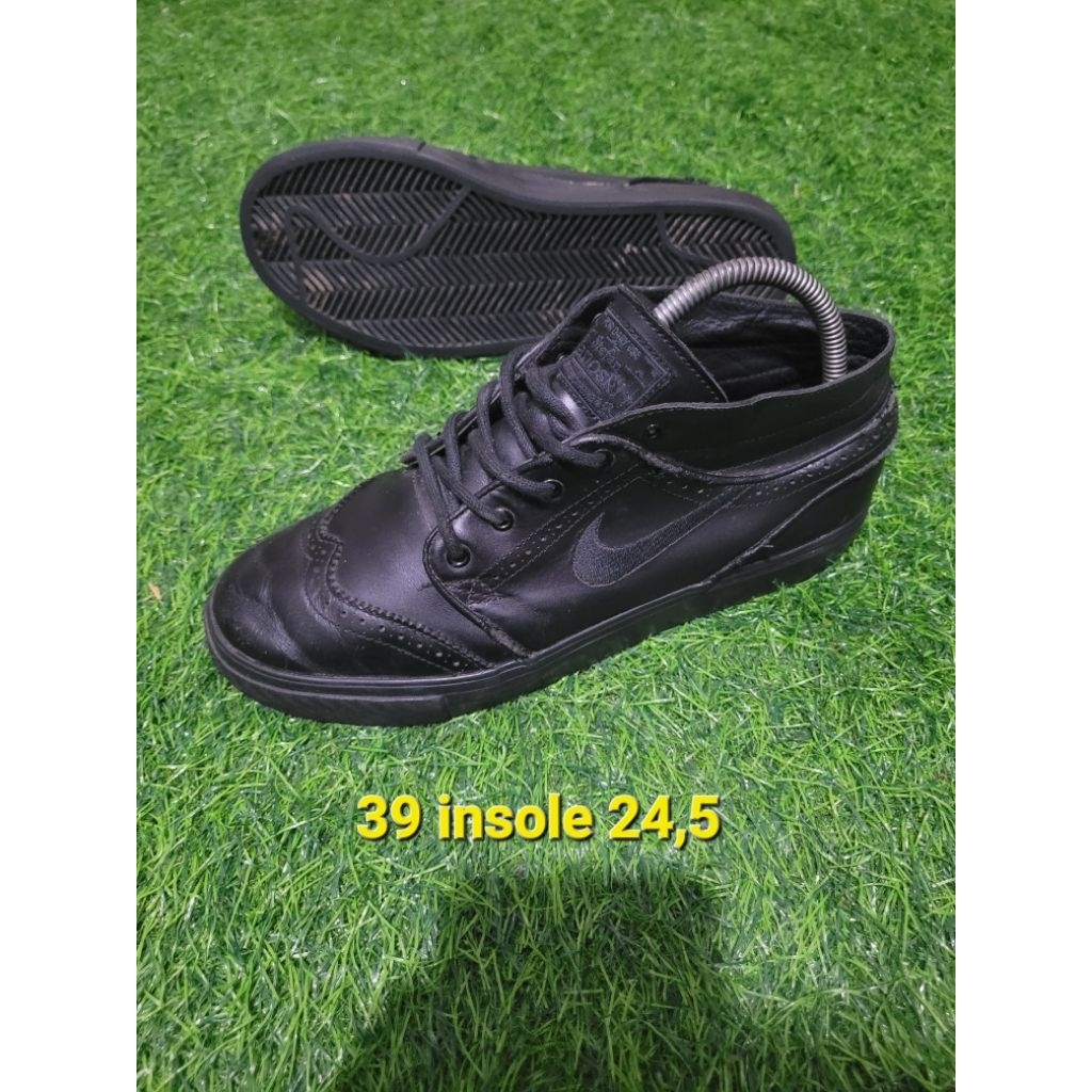 sepatu sneakers stefan janoski s39 kulit