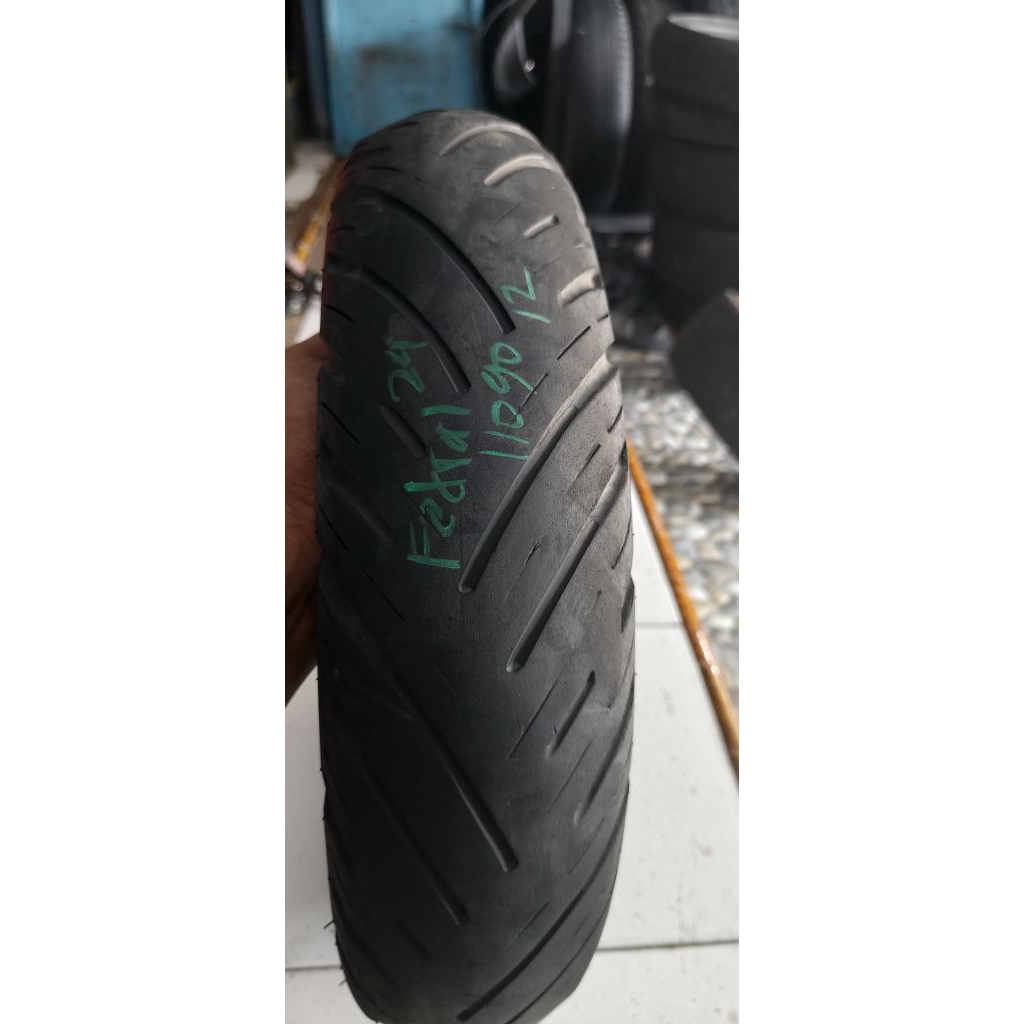 Ban luar bekas garitan Federal untuk Honda Scoopy ESP dengan ukuran 110/90-12, tahun pembuatan 2024 