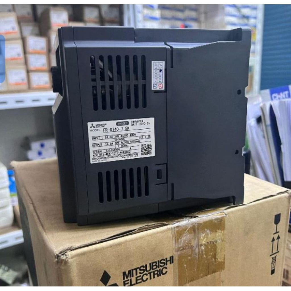 Inverter Mitsubishi FR-D740-7,5K 3 Phase 380V  7,5Kw