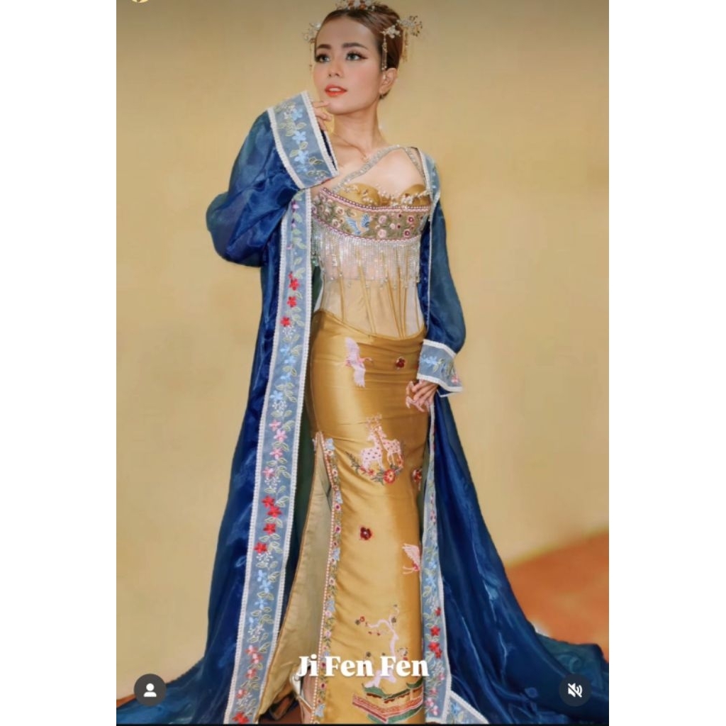 Dress pesta elegan dan cheongsam