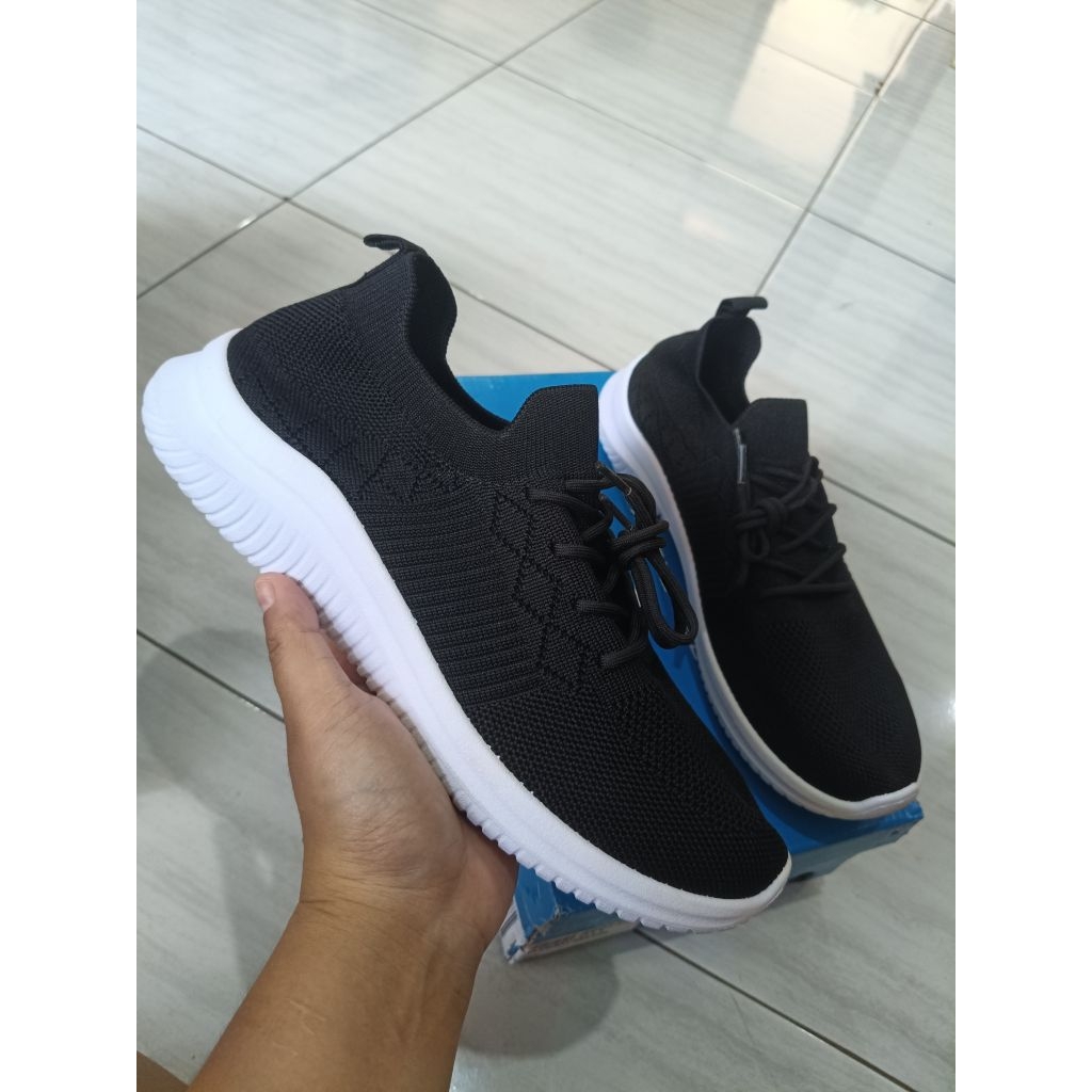 41½ payless big sale cross trekkers flyknit recoil black