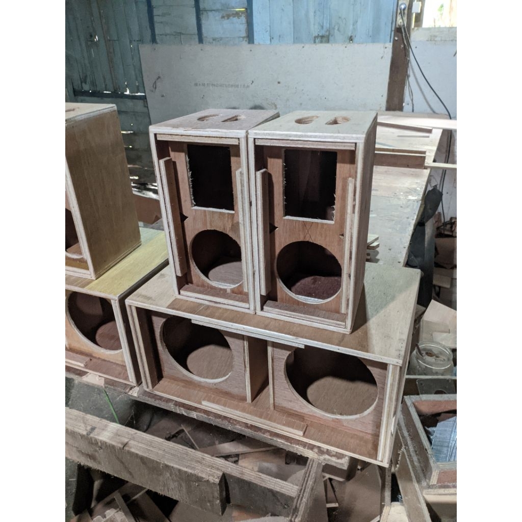 box miniatur sound untuk ruang tamu