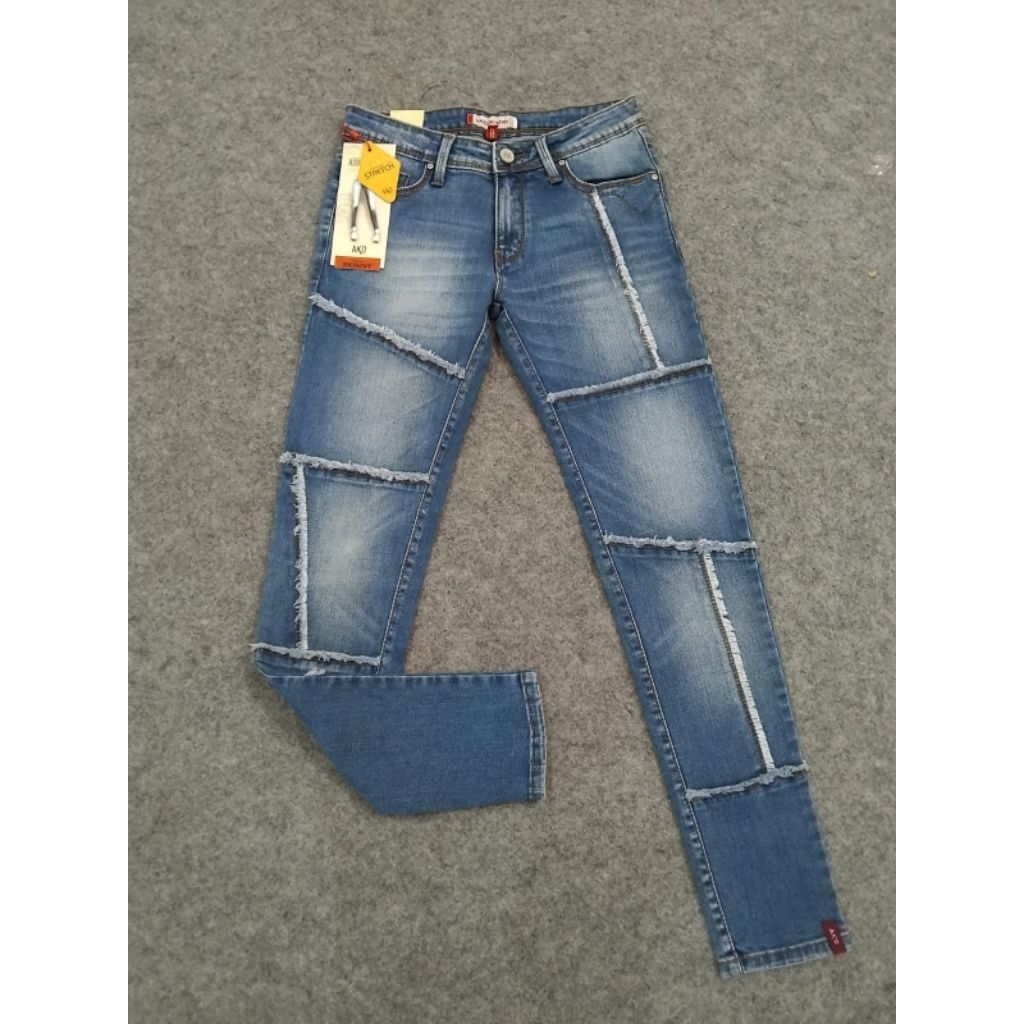 Celana Ako jeans