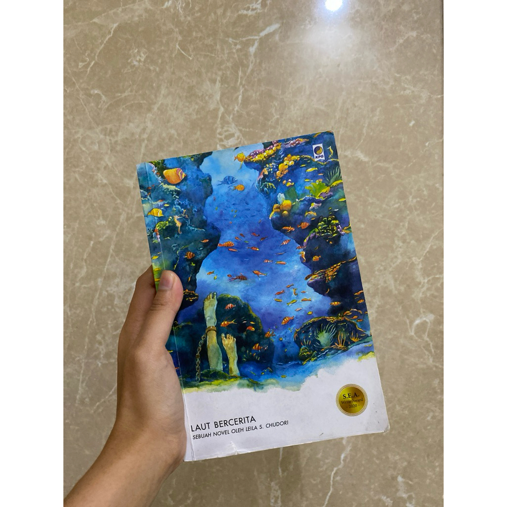 (preloved) Buku Laut Bercerita Leila S. Chudori