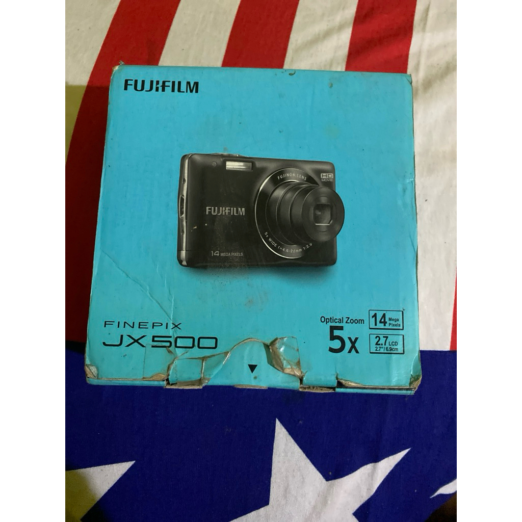 DUS/BOX FUJIFILM FINEPIX JX500