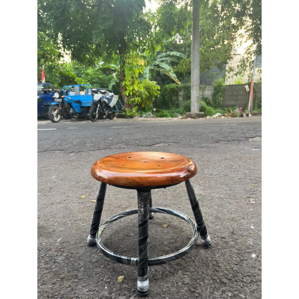 kursi bakso kursi pendek kursi bulat kursi dingklik kursi kayu kursi besi