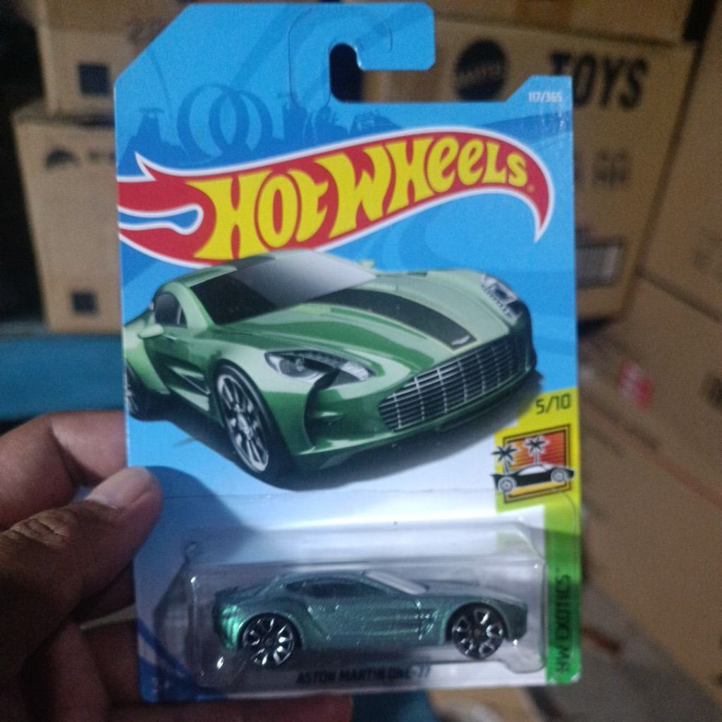 Hot wheels Aston martin one-77
